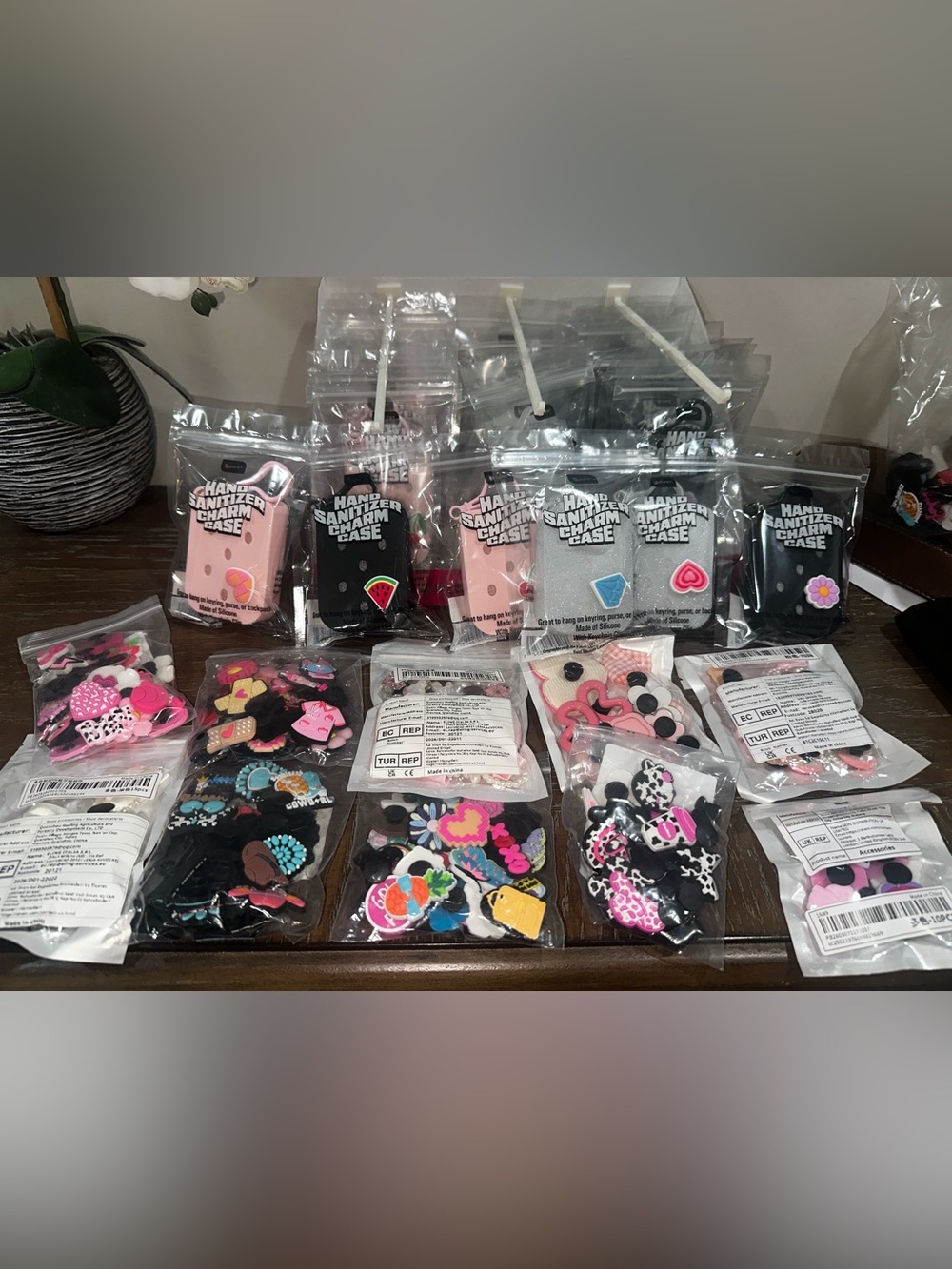 Viral NEW Hand Charm Jibbitz Croc Case Set Craft set B Pure Bpure  charms ribbon
